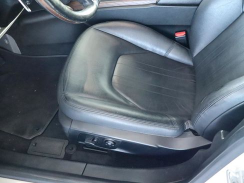 Used 2019 Maserati Ghibli S Q4 AWD/4WD image 13