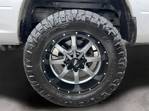 Used 2017 RAM 2500 SLT image 7