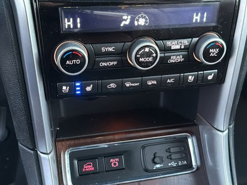 Used 2020 Subaru Ascent Touring image 14