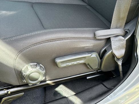 Used 2019 Jeep Wrangler Unlimited Sport S image 18