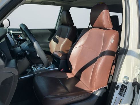 Used 2022 Toyota 4Runner Limited image 10