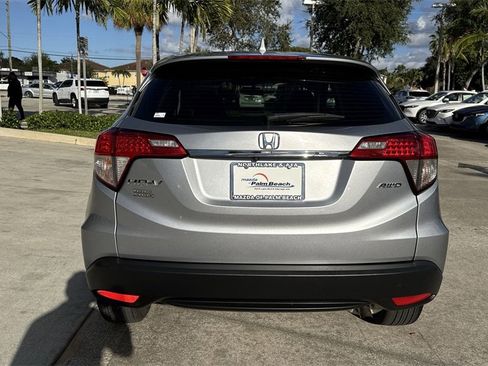 Used 2020 Honda HR-V LX image 3