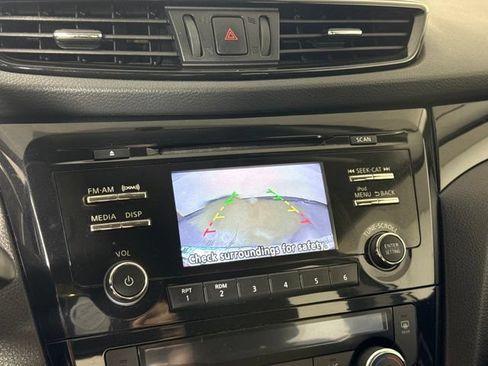 Used 2017 Nissan Rogue Sport SV AWD/4WD image 21
