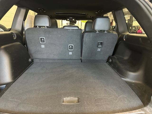 Used 2023 Jeep Grand Cherokee Altitude AWD/4WD image 16