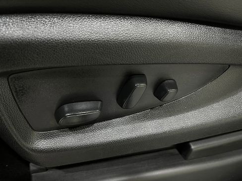 Used 2018 GMC Yukon Denali w/ Denali Ultimate Package image 19