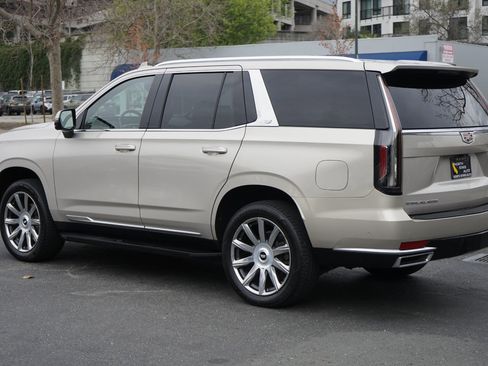 Used 2021 Cadillac Escalade Premium Luxury Platinum image 12