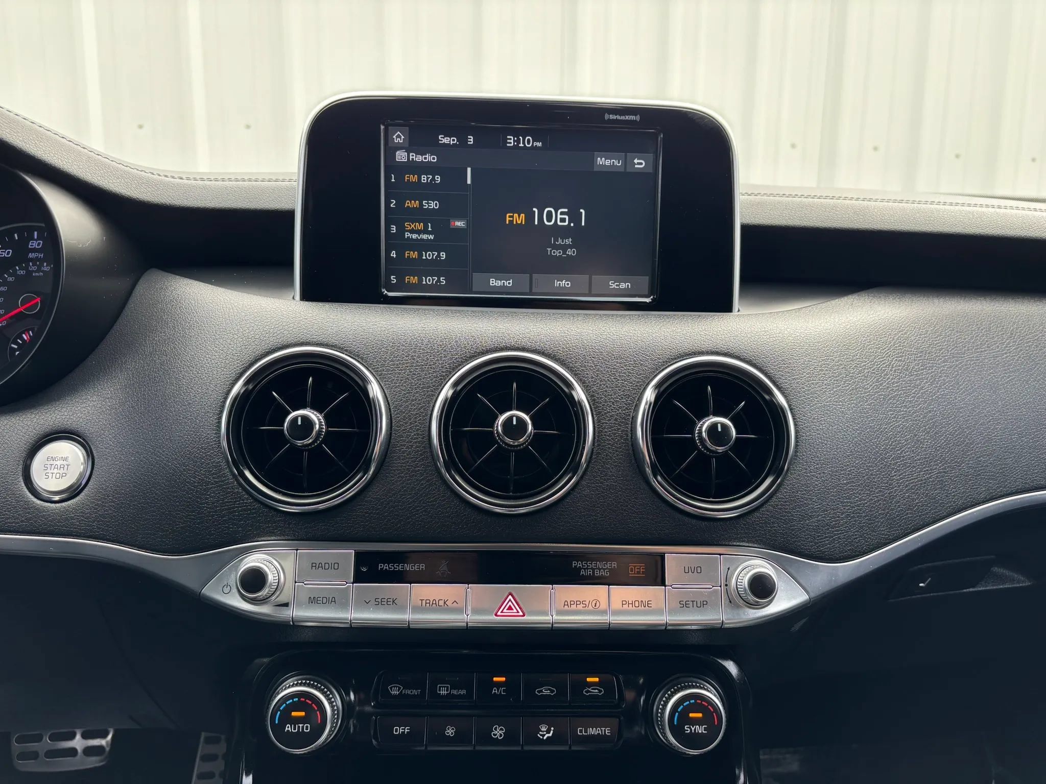 Used 2021 Kia Stinger GT-Line RWD image 28
