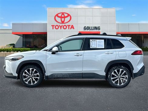 Certified 2023 Toyota Corolla Cross XLE w/ Convenience Package image 2