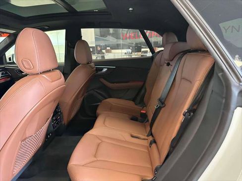 Used 2025 Audi Q8 Premium Plus w/ Premium Plus Package image 23