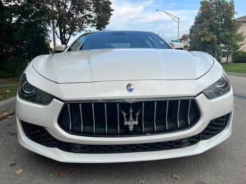 Used 2018 Maserati Ghibli S image 2