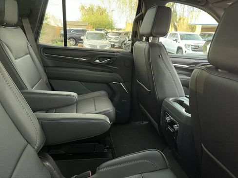 Certified 2022 GMC Yukon Denali AWD/4WD image 8
