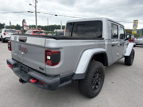 Used 2020 Jeep Gladiator Rubicon AWD/4WD image 7
