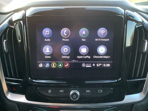 Used 2022 Chevrolet Traverse Premier FWD image 20