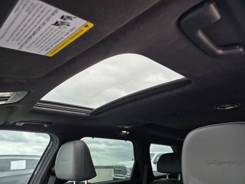 Certified 2026 Hyundai Palisade Calligraphy FWD image 20