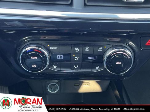 Certified 2024 Chevrolet Trax RS image 23