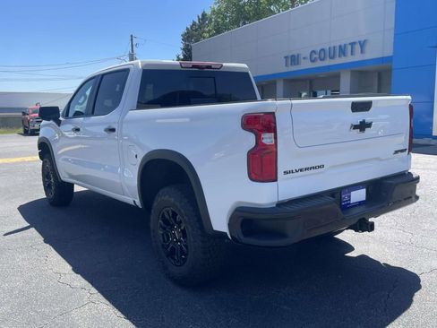 New 2026 Chevrolet Silverado 1500 ZR2 w/ LPO, Dark Essentials Package AWD/4WD image 4