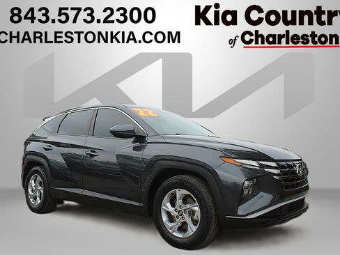 Used 2022 Hyundai Tucson SE FWD image 1
