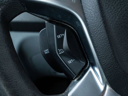 Used 2017 Ford Transit 350 XL image 18