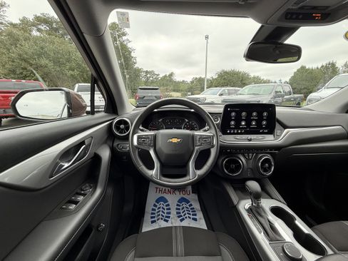 Used 2023 Chevrolet Blazer LT w/ Convenience Package image 12