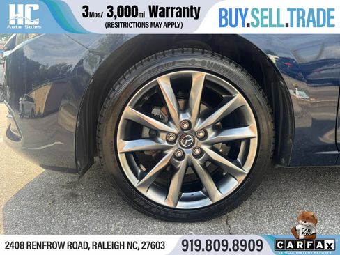 Used 2018 MAZDA MAZDA3 Touring FWD image 10