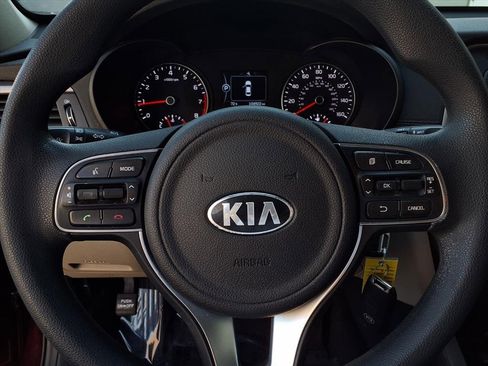 Used 2016 Kia Optima LX image 12