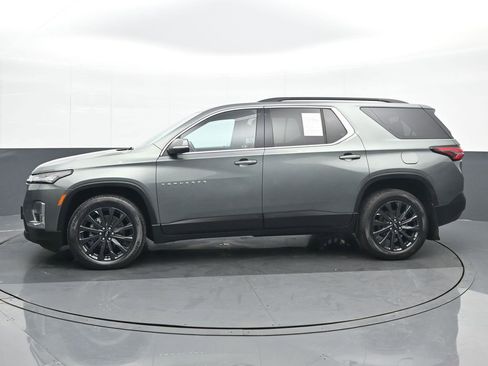 Used 2022 Chevrolet Traverse LT image 3