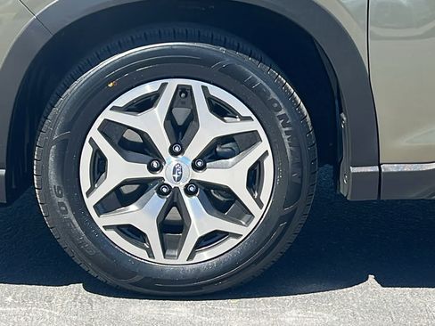 Certified 2024 Subaru Forester Premium AWD/4WD image 10