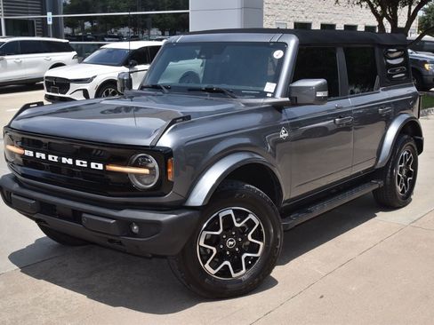 Used 2023 Ford Bronco Outer Banks AWD/4WD image 48