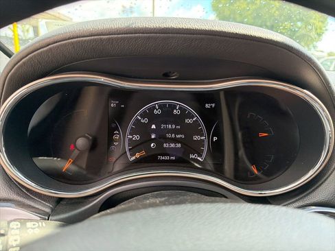 Used 2017 Jeep Grand Cherokee Overland AWD/4WD image 16