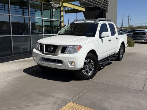 Used 2019 Nissan Frontier PRO-4X w/ Pro-4x Luxury Package AWD/4WD image 2