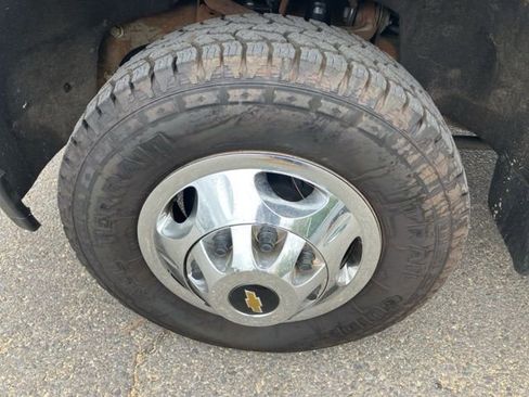 Used 2022 Chevrolet Silverado 3500 LT w/ Convenience Package image 12