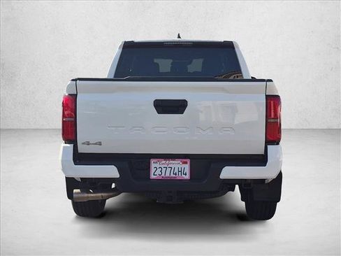 Used 2025 Toyota Tacoma SR5 AWD/4WD image 7