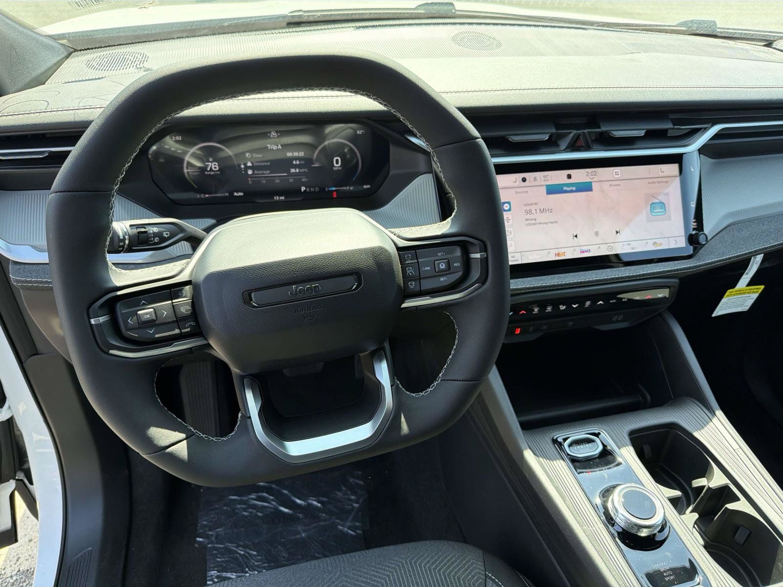 Certified 2026 Jeep Cherokee Laredo AWD/4WD image 8