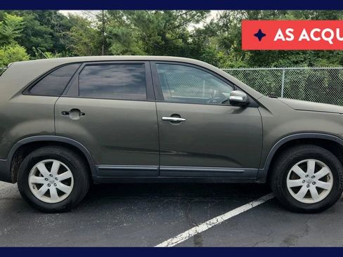 Used 2013 Kia Sorento LX FWD image 1