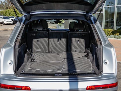 Certified 2025 Audi Q7 2.0T Premium w/ Convenience Package image 29