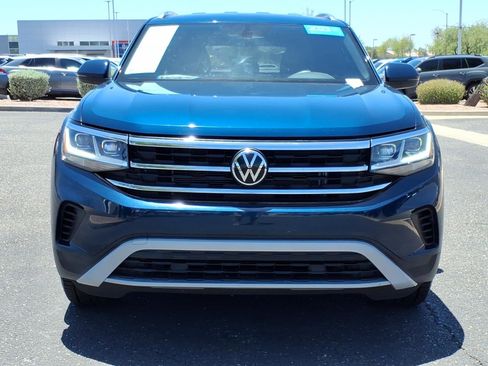 Certified 2023 Volkswagen Atlas Cross Sport SE AWD/4WD image 2