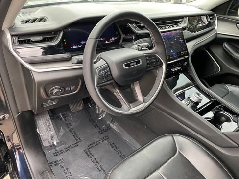 Used 2023 Jeep Grand Cherokee L Limited w/ Luxury Tech Group II image 35