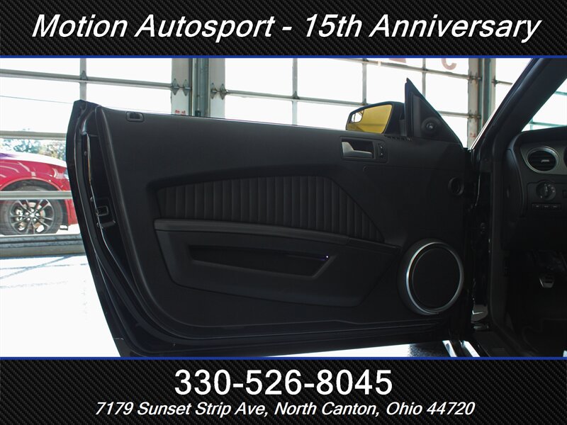 Used 2012 Ford Mustang Shelby GT500 w/ SVT Performance Pkg RWD image 11