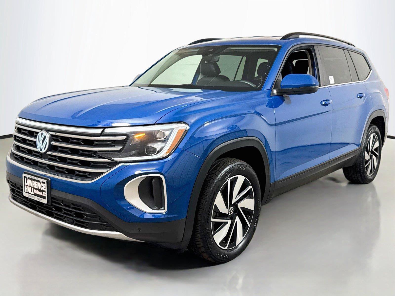 Used 2026 Volkswagen Atlas SE AWD/4WD image 1