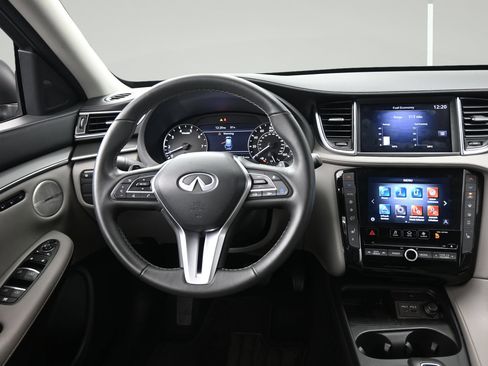 Used 2025 INFINITI QX50 Luxe AWD/4WD image 12