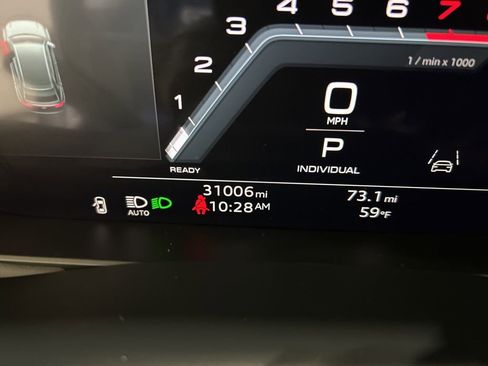 Used 2023 Audi Q8 Prestige image 15