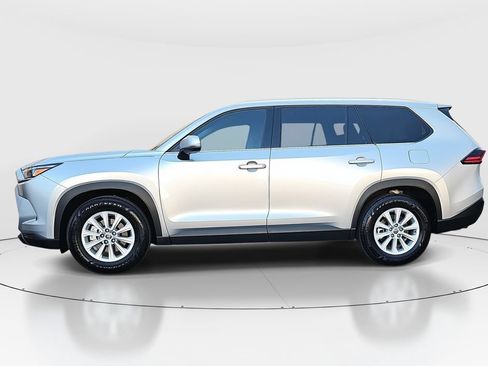 Certified 2025 Toyota Grand Highlander AWD image 8