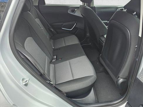 Used 2020 Kia Soul LX image 12