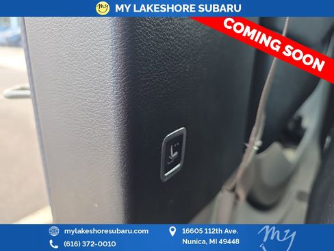 Used 2018 Chrysler Pacifica LX image 24