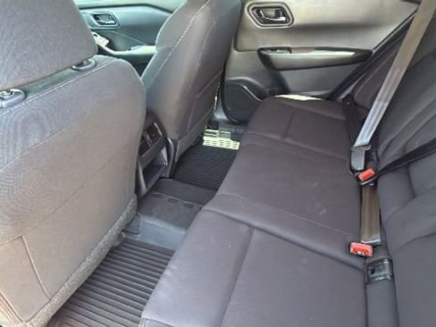 Used 2025 Nissan Rogue S AWD/4WD image 24