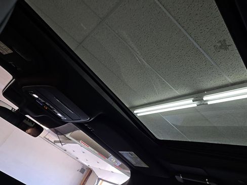 New 2025 Lincoln Navigator Reserve w/ Jet Appearance Package image 8