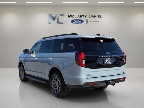 New 2026 Ford Expedition Active image 4