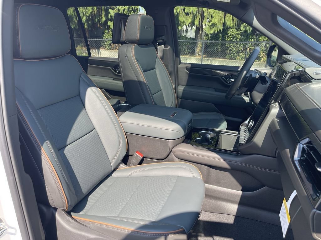 New 2026 GMC Yukon XL AT4 w/ AT4 Premium Plus Package AWD/4WD image 29