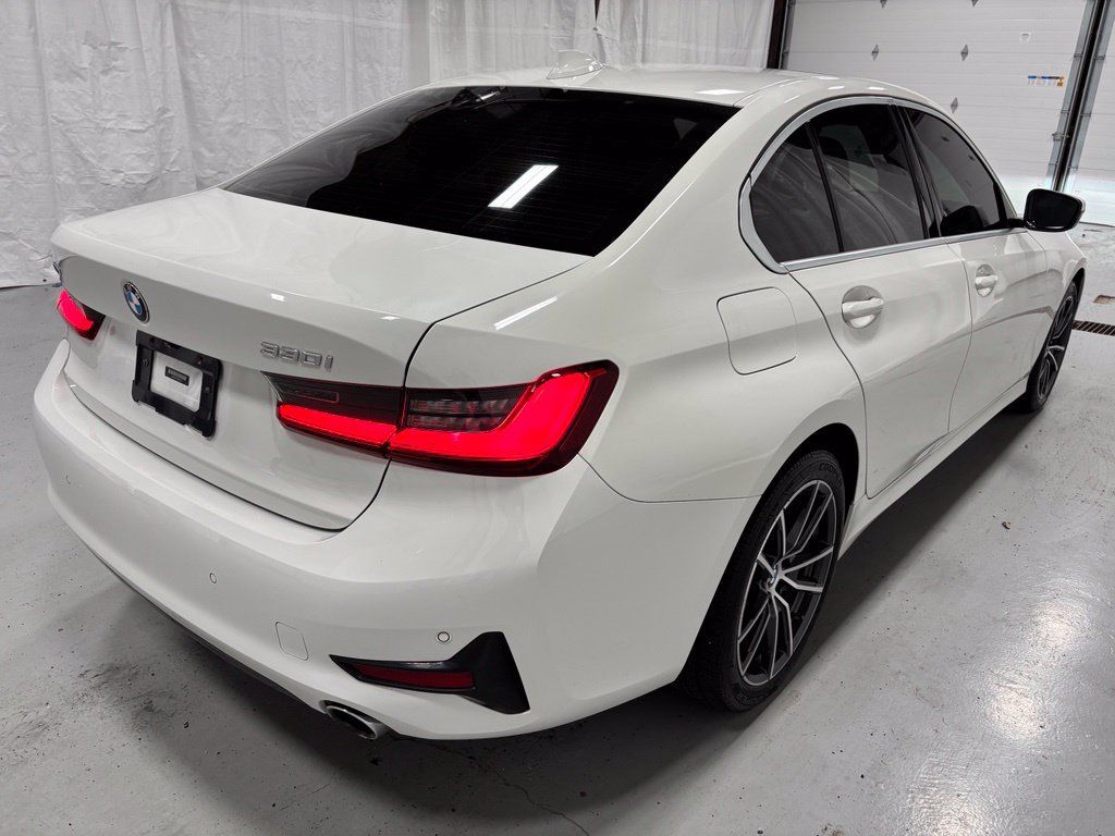 Used 2020 BMW 330i xDrive Sedan w/ Premium Package AWD/4WD image 7
