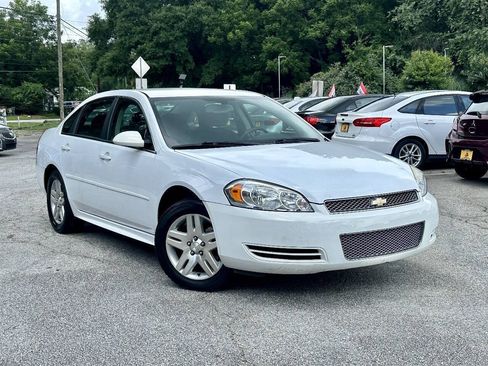 Used 2016 Chevrolet Impala LT FWD image 23